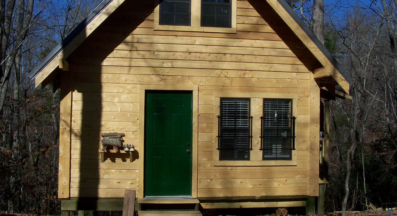 Log Cabin Decor for Small Spaces & Tiny Cabins